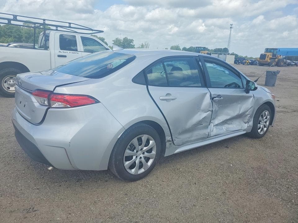 2026 TOYOTA COROLLA LE 3