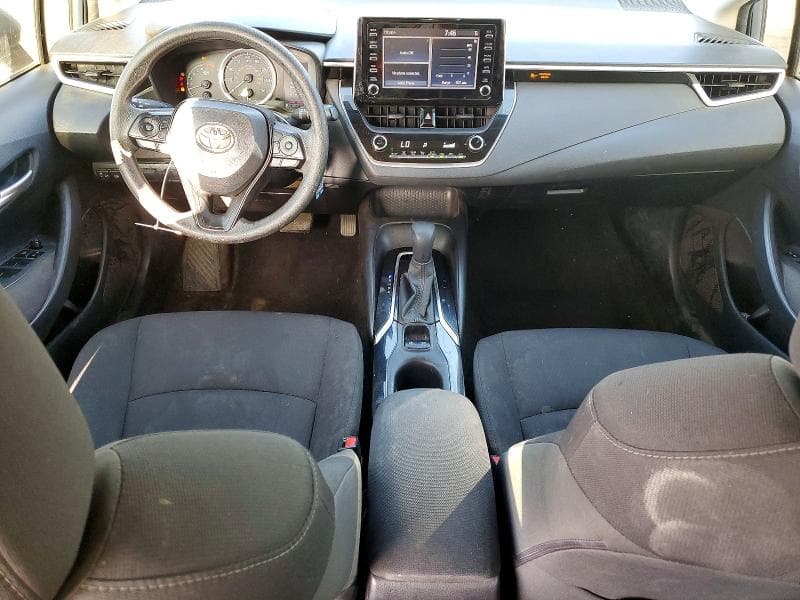 2020 TOYOTA COROLLA LE 8
