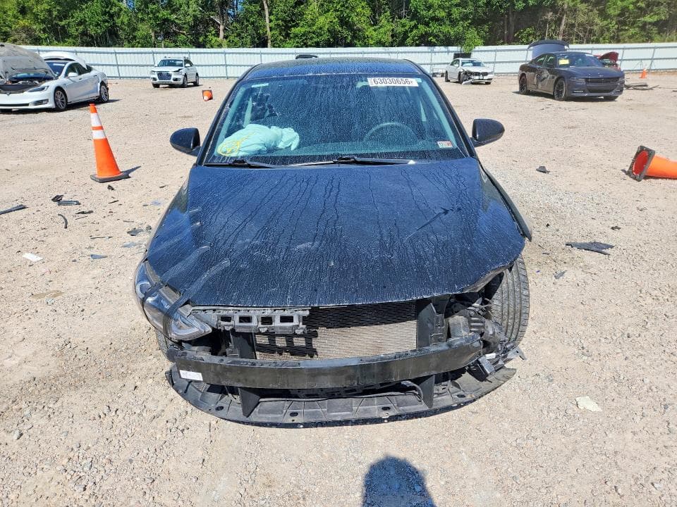 2018 HYUNDAI ELANTRA SE 5