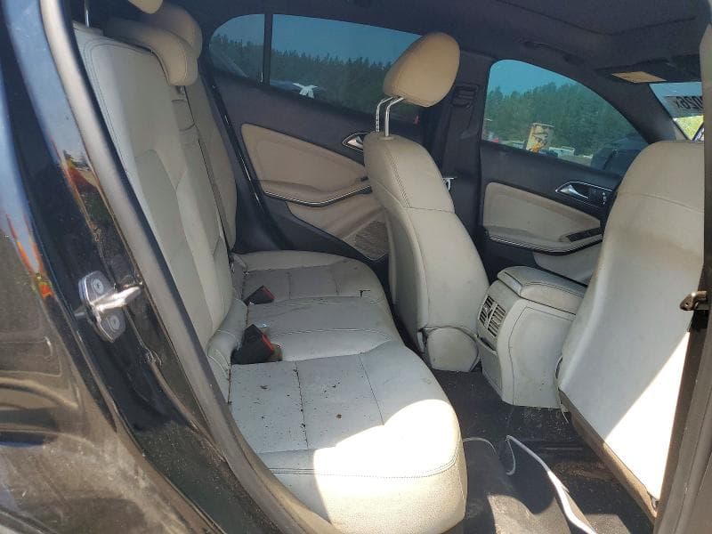 2019 MERCEDES-BENZ GLA 250 4MATIC 10