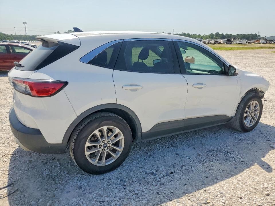 2021 FORD ESCAPE SE 3
