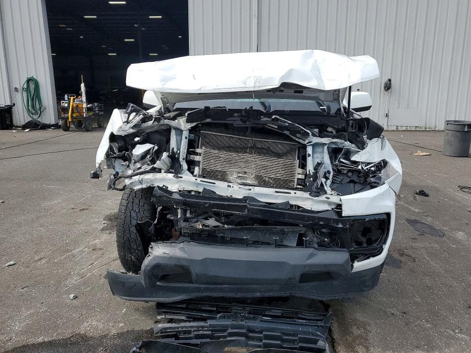 2021 CHEVROLET COLORADO 5