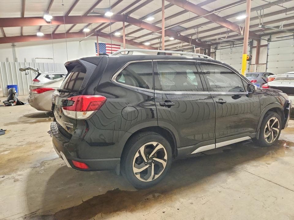 2022 SUBARU FORESTER TOURING 3
