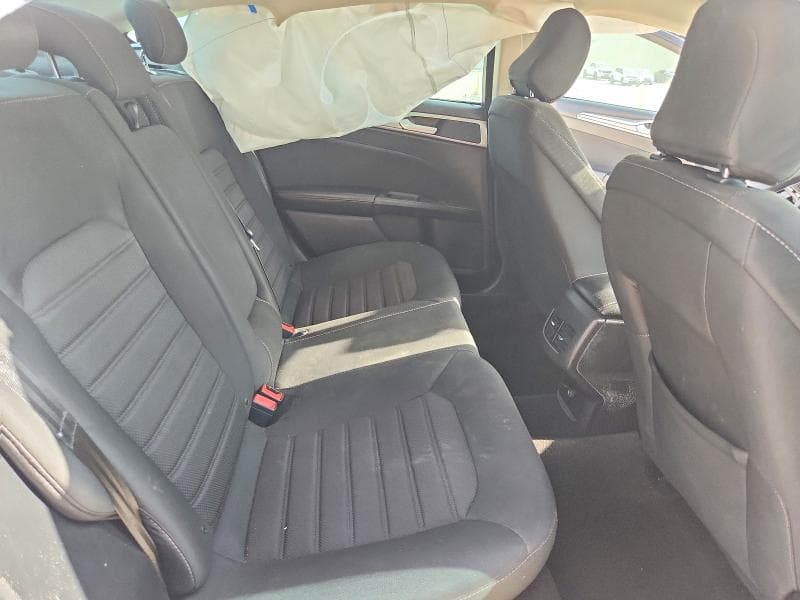 2020 FORD FUSION SE 10