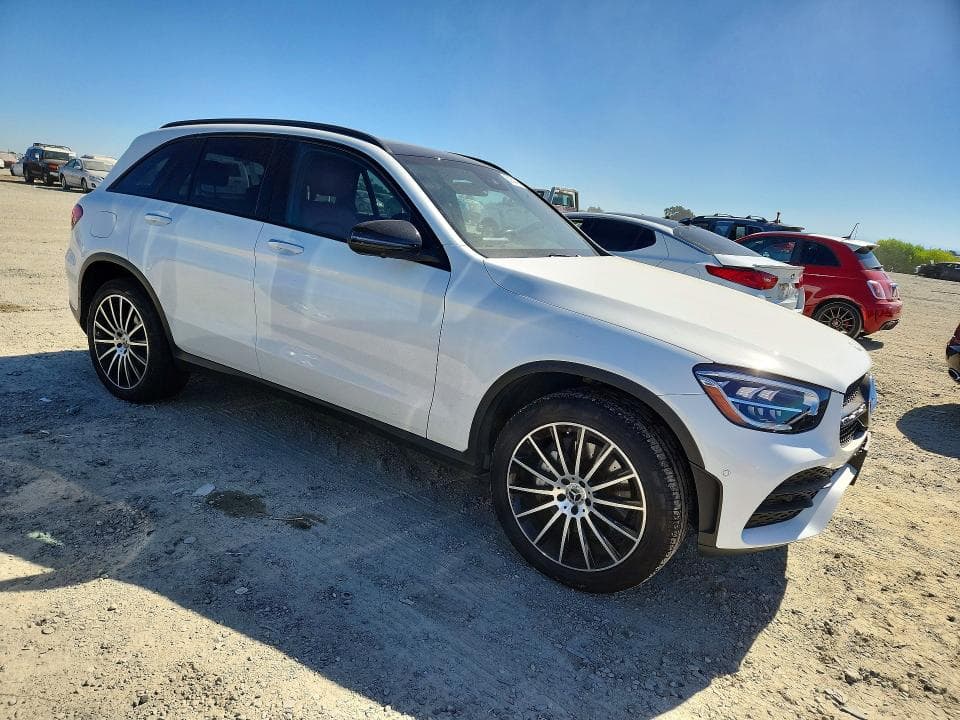 2022 MERCEDES-BENZ GLC 300 4