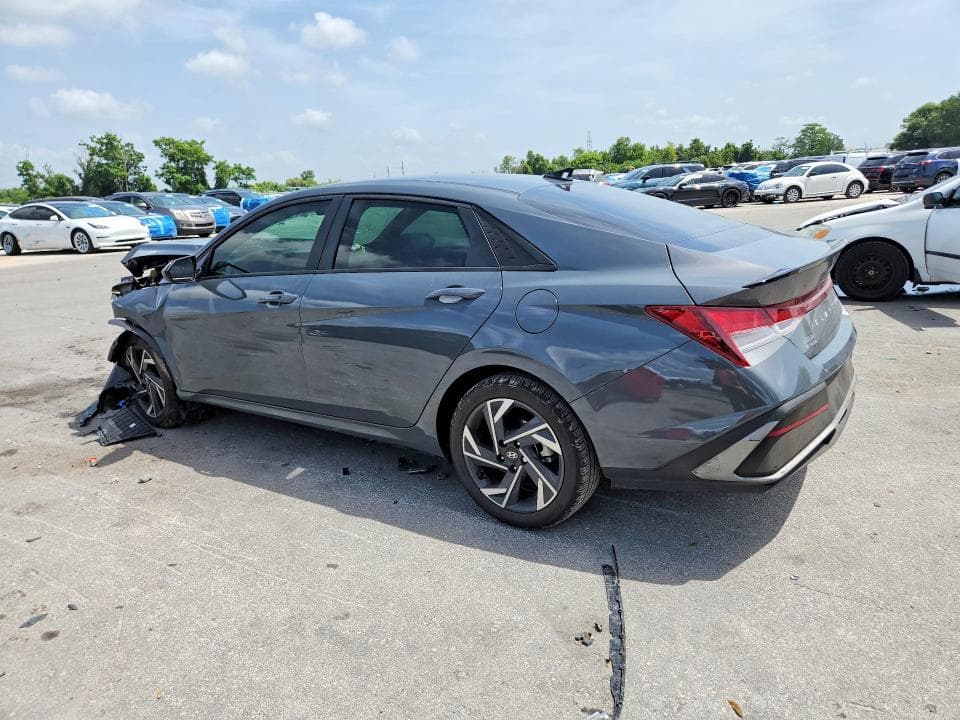 2025 HYUNDAI ELANTRA SEL SPORT 2