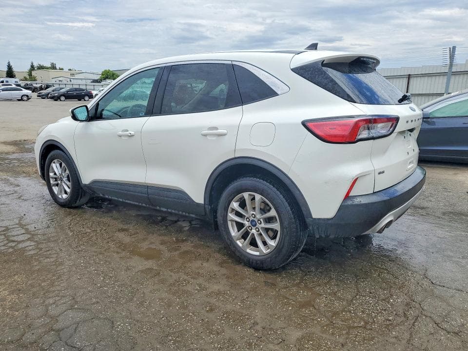 2020 FORD ESCAPE SE 2