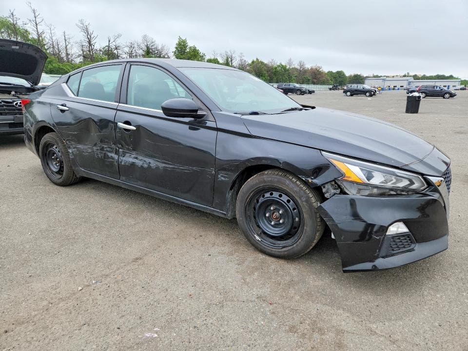 2021 NISSAN ALTIMA SV 4