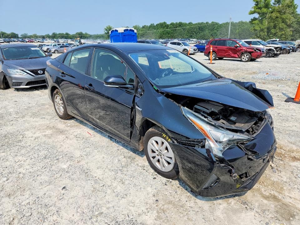 2018 TOYOTA PRIUS THREE 4