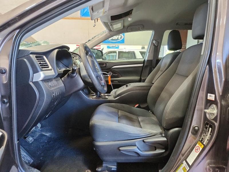 2019 TOYOTA HIGHLANDER LE 7