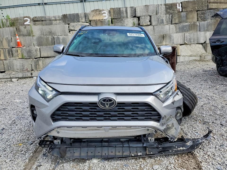 2023 TOYOTA RAV4 XLE PREMIUM 5