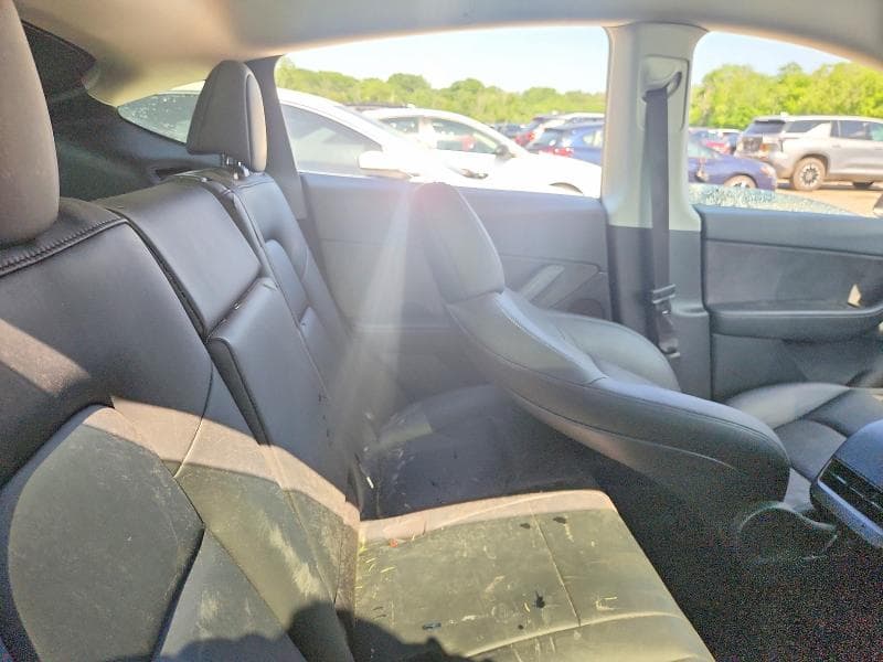 2022 TESLA MODEL Y 10