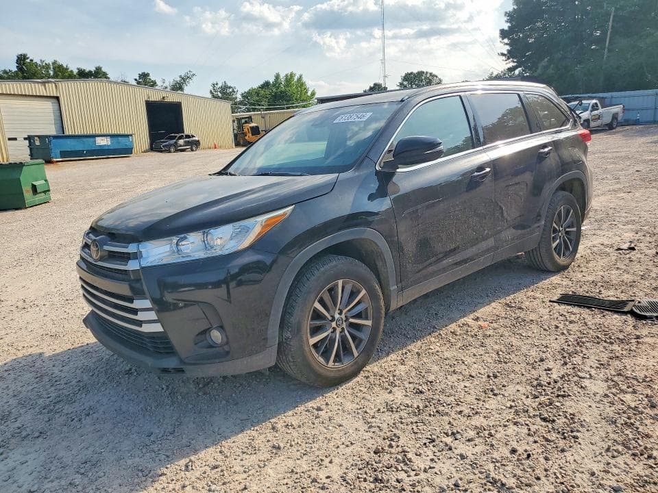 2019 TOYOTA HIGHLANDER XLE - 1