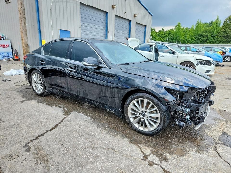 2021 INFINITI Q50 LUXE 4