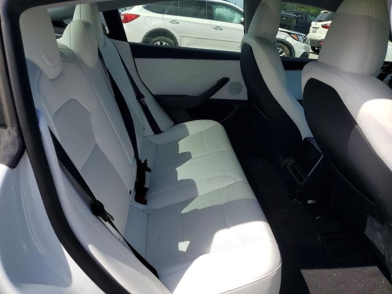 2026 TESLA MODEL 3 10