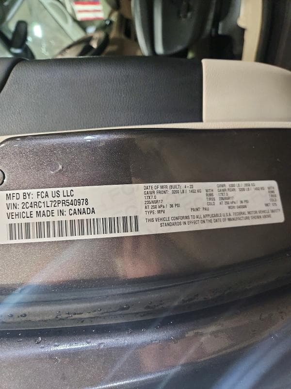 2023 CHRYSLER PACIFICA HYBRID TOURING L 14