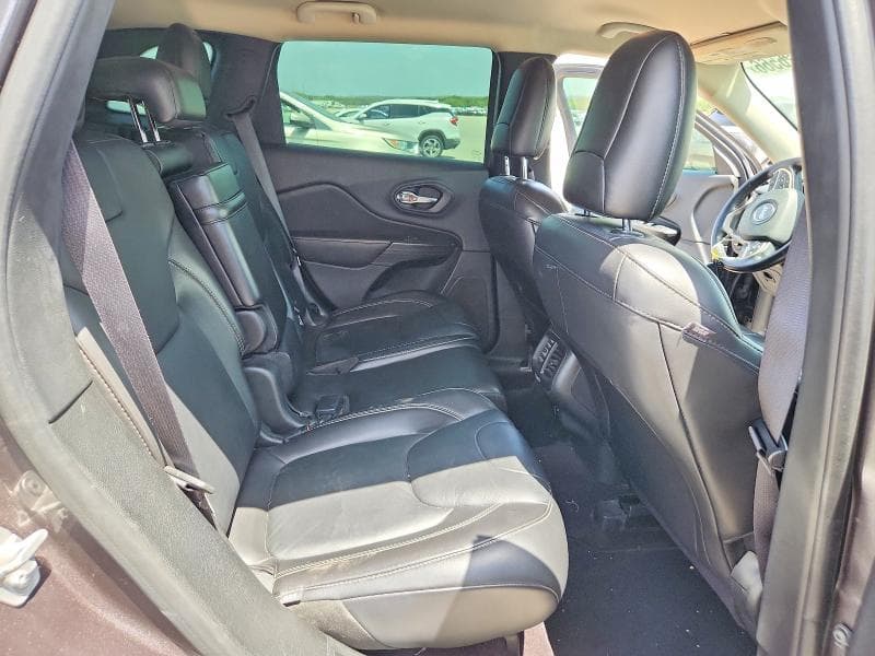 2017 JEEP CHEROKEE LIMITED 10