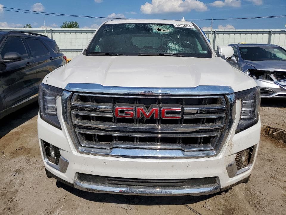2022 GMC YUKON SLT 5