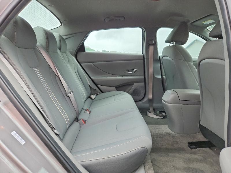 2023 HYUNDAI ELANTRA SEL 10