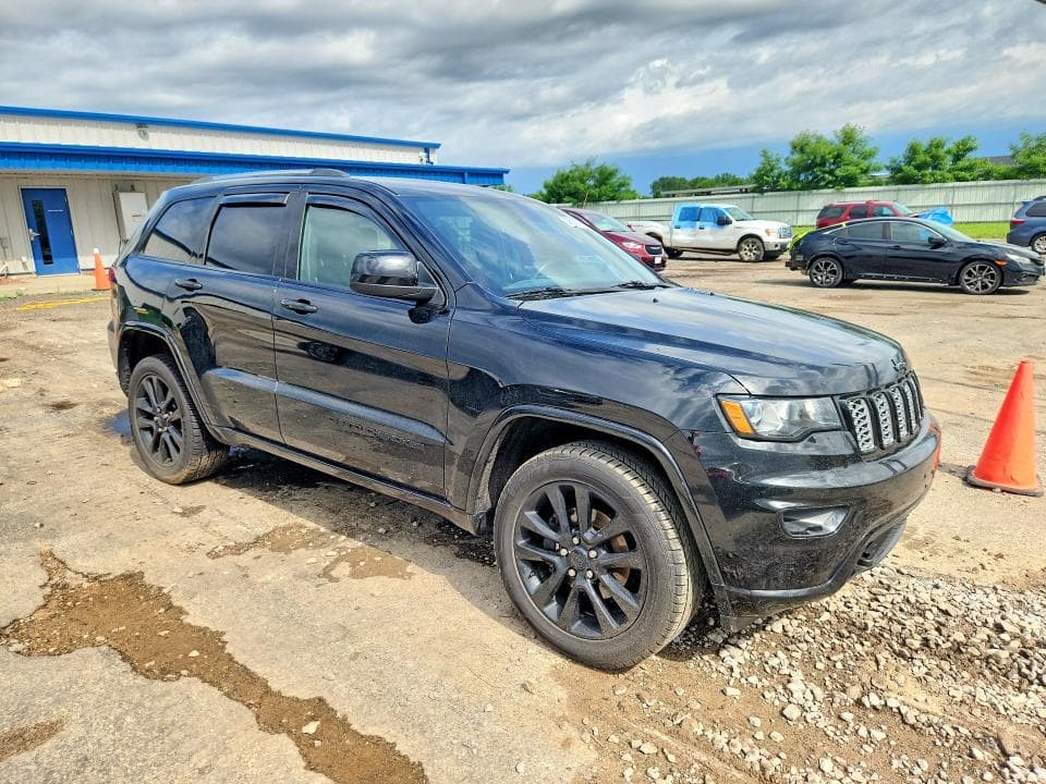 2018 JEEP GRAND CHEROKEE LAREDO 4
