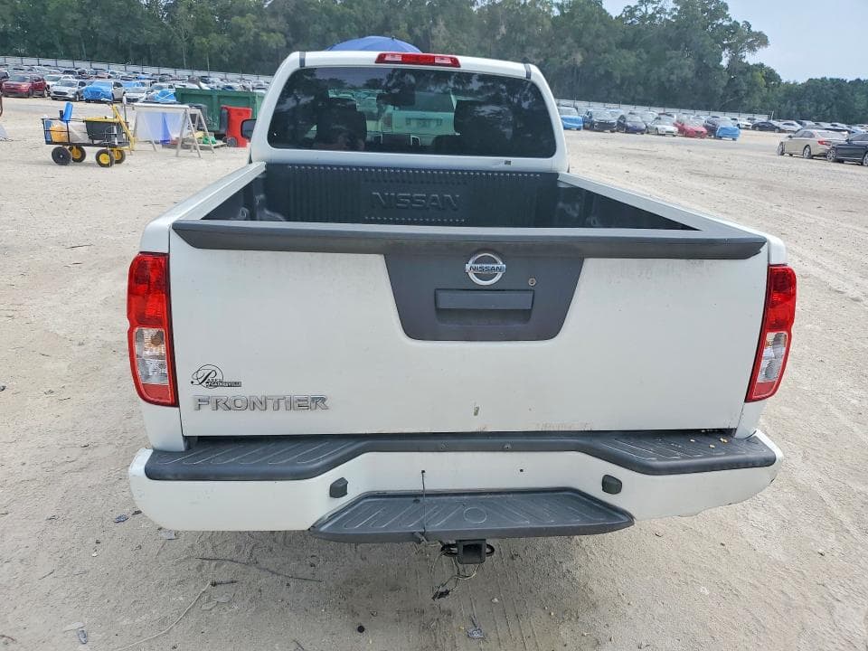 2017 NISSAN FRONTIER S 6