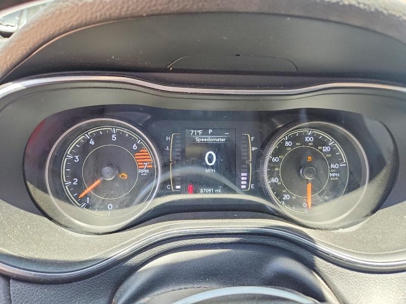 2019 JEEP CHEROKEE LATITUDE PLUS 9