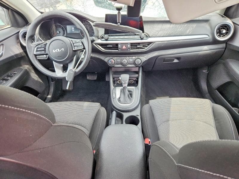 2023 KIA FORTE LXS 8
