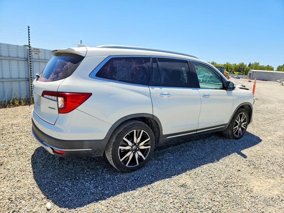 2019 HONDA PILOT TOURING 3