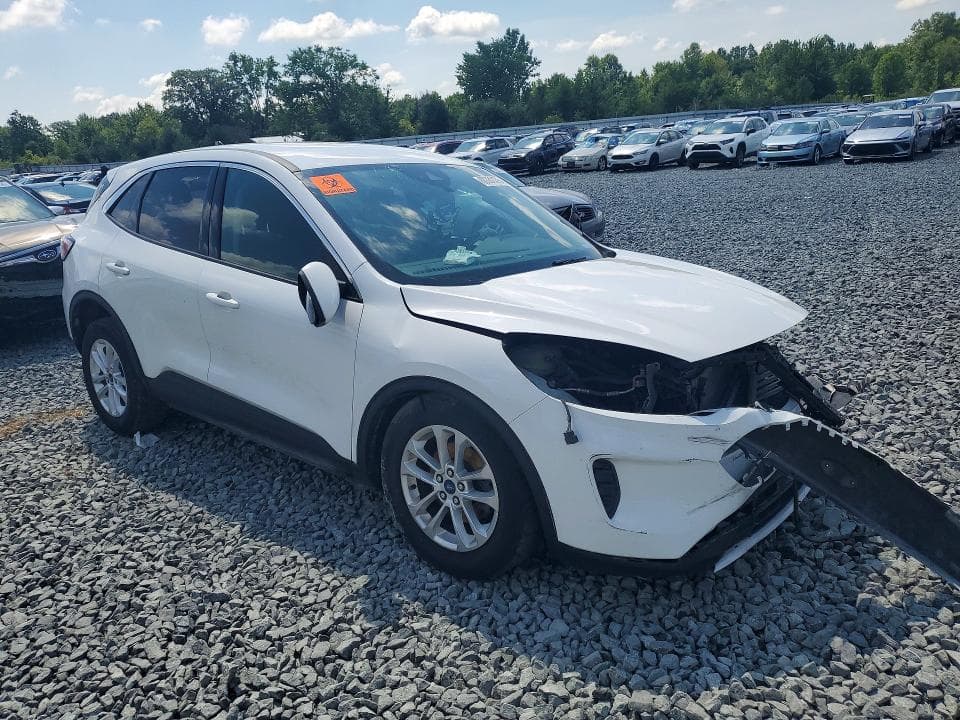 2020 FORD ESCAPE SE 4