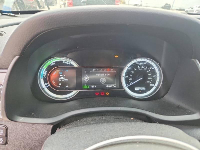 2018 KIA NIRO TOURING 9