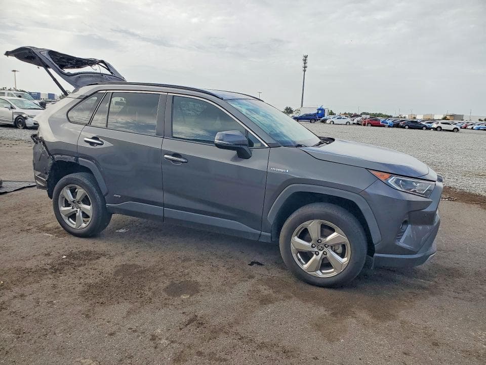 2021 TOYOTA RAV4 LIMITED 4
