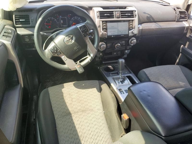 2021 TOYOTA 4RUNNER SR5 8