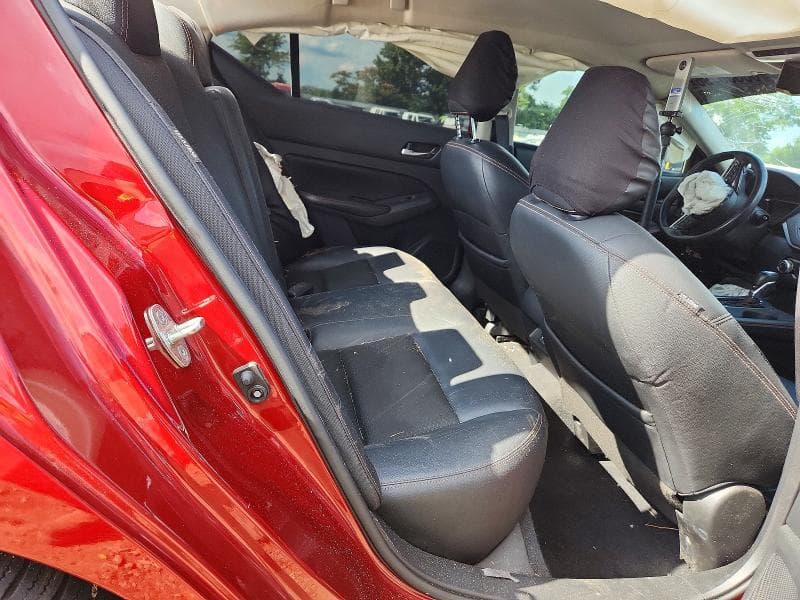 2021 NISSAN ALTIMA SR 10