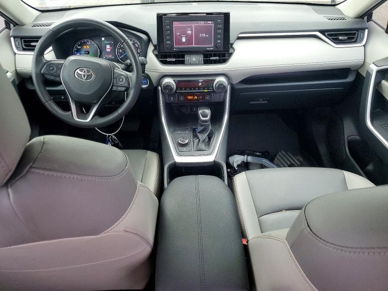 2022 TOYOTA RAV4 XLE PREMIUM 8