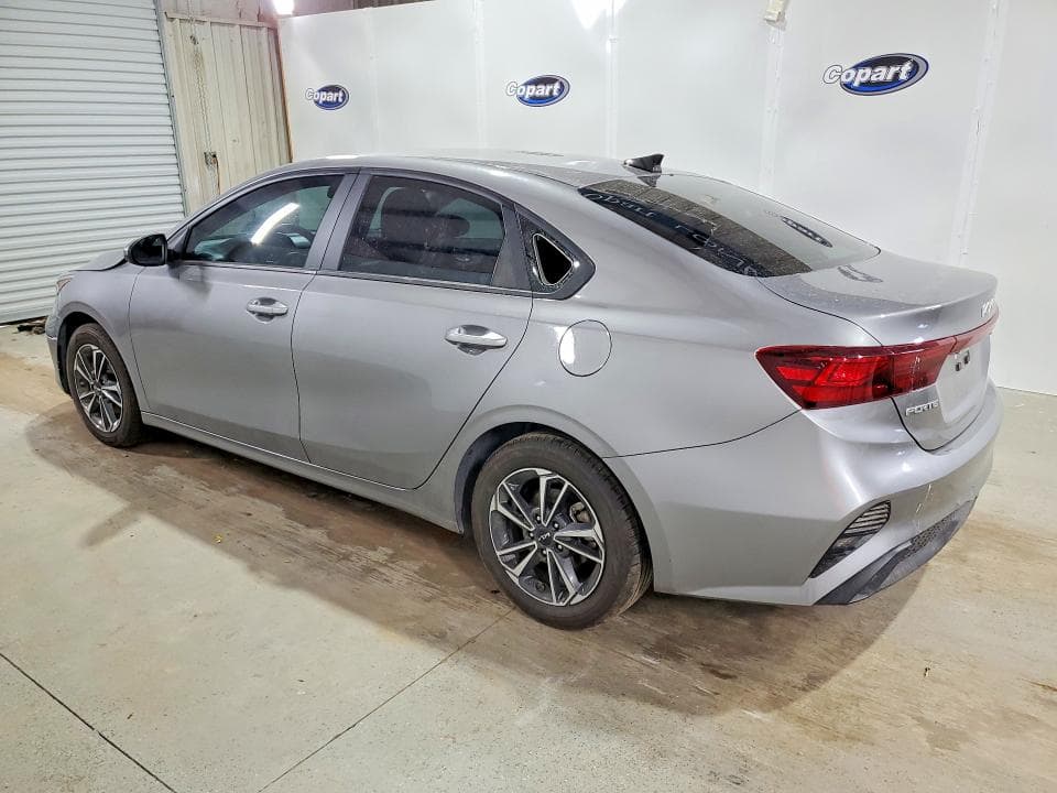 2024 KIA FORTE LXS 2