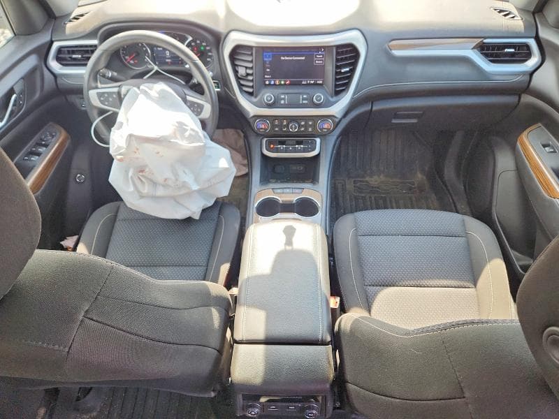 2023 GMC ACADIA SLE 8