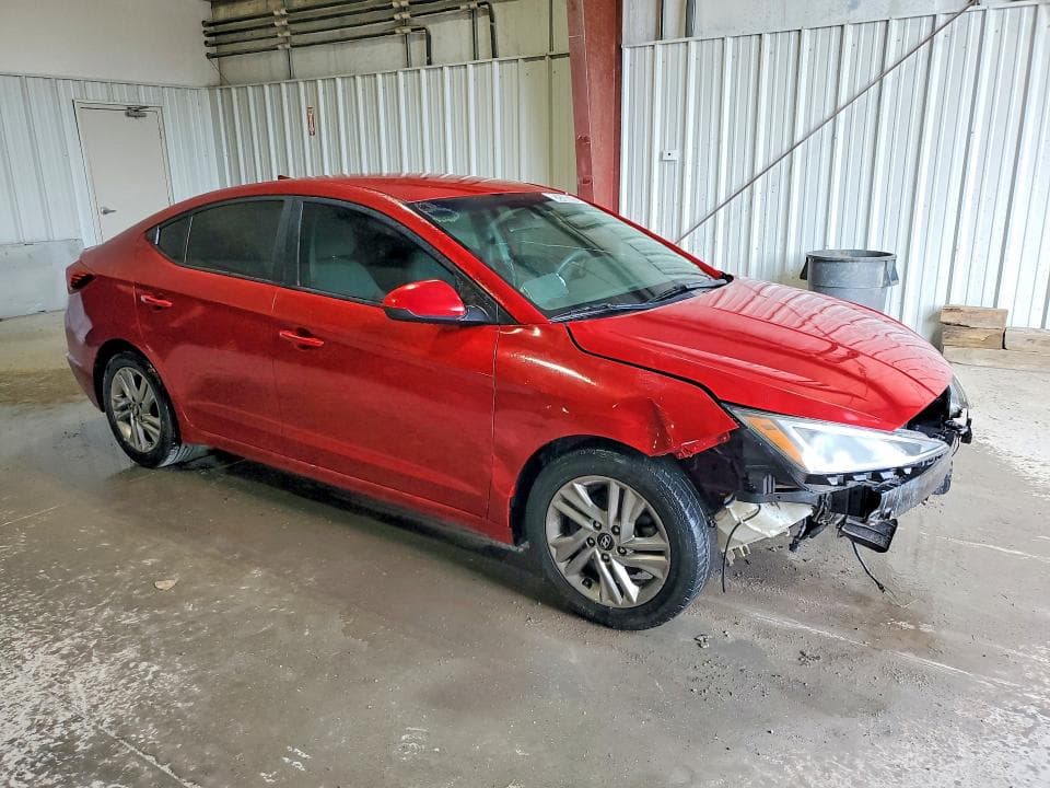 2019 HYUNDAI ELANTRA SEL 4