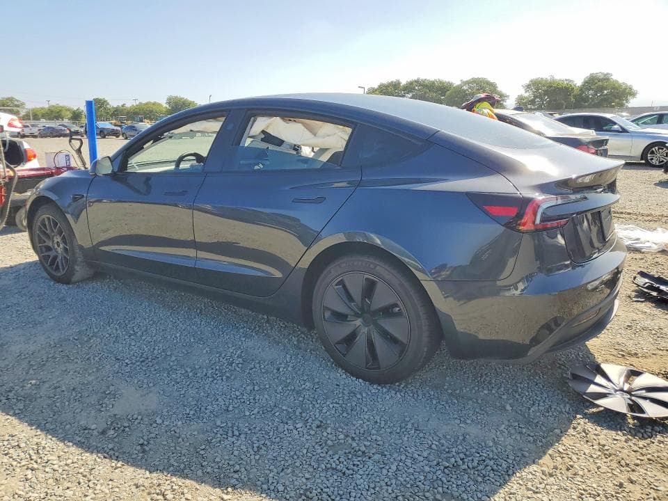 2025 TESLA MODEL 3 2
