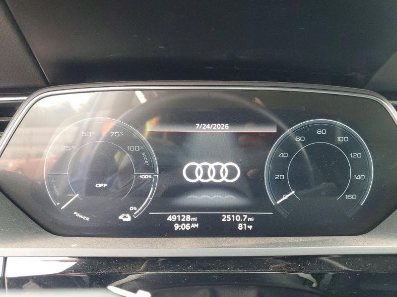 2022 AUDI E-TRON PREMIUM 9