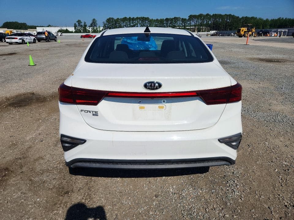 2021 KIA FORTE FE 6