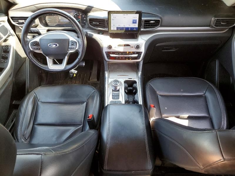 2021 FORD EXPLORER XLT 8