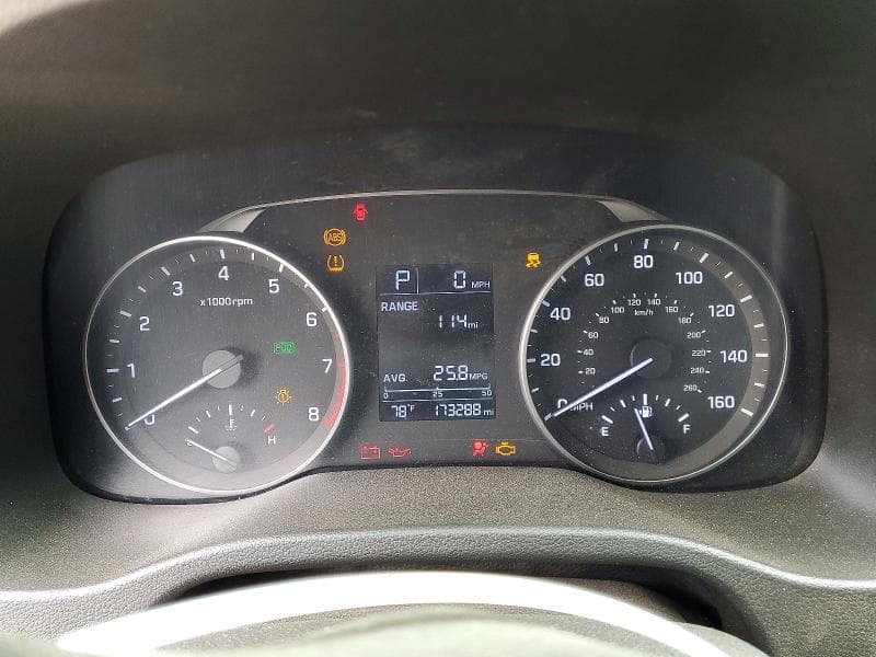 2017 HYUNDAI ELANTRA SE 9