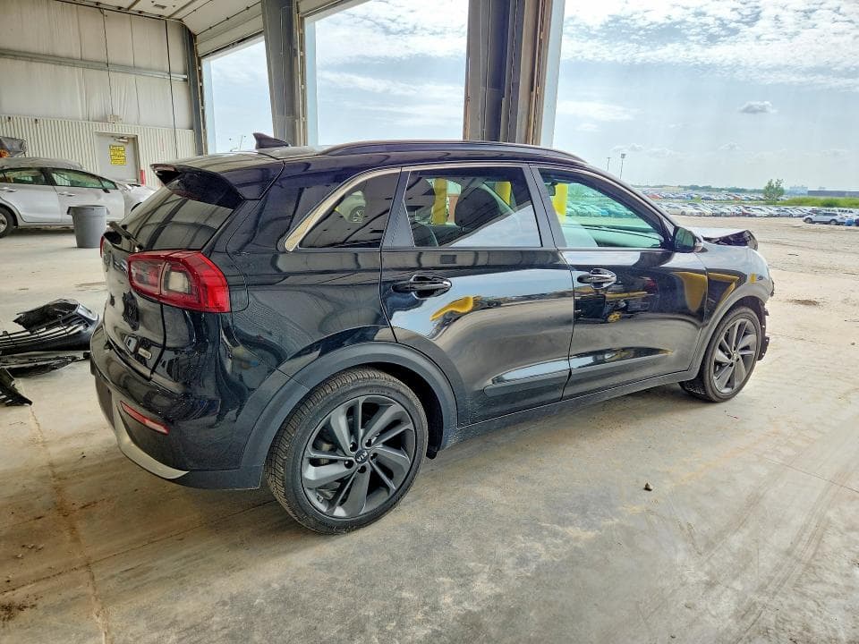 2017 KIA NIRO EX 3