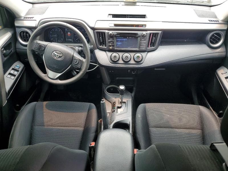 2017 TOYOTA RAV4 LE 8