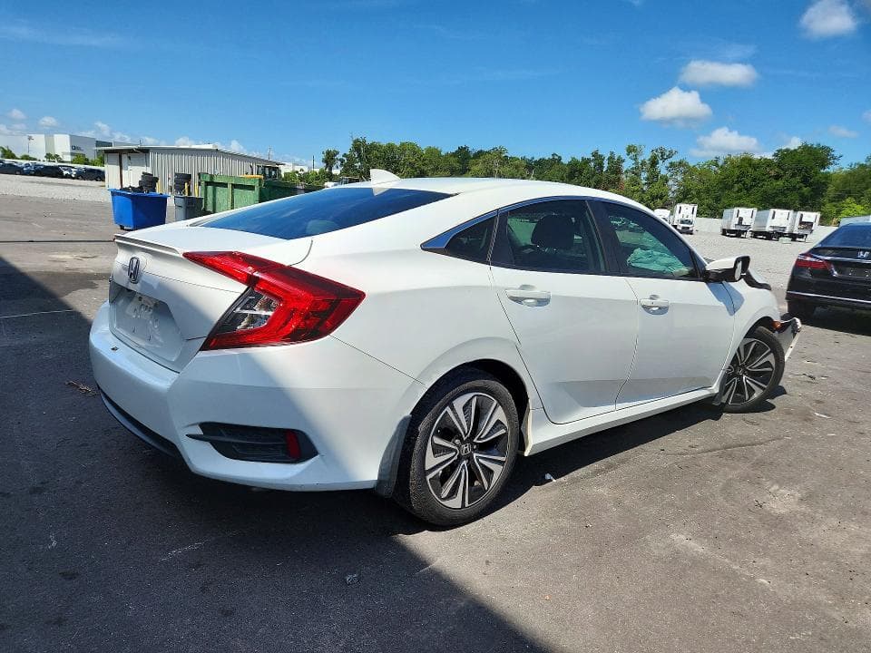 2018 HONDA CIVIC EX 3