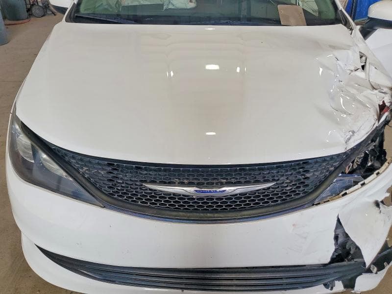 2019 CHRYSLER PACIFICA L 12