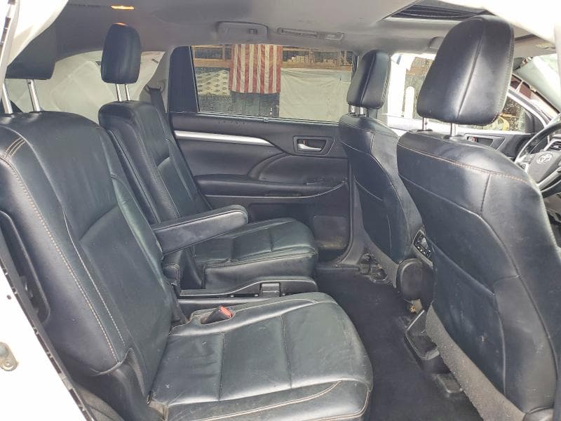 2017 TOYOTA HIGHLANDER XLE 11
