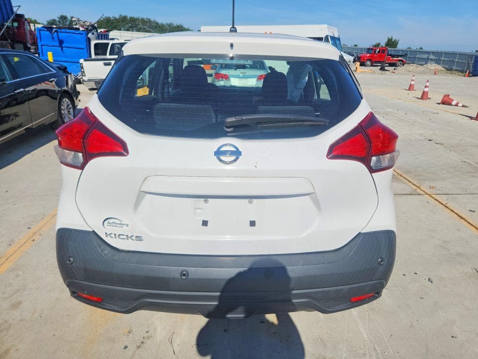 2020 NISSAN KICKS S 6