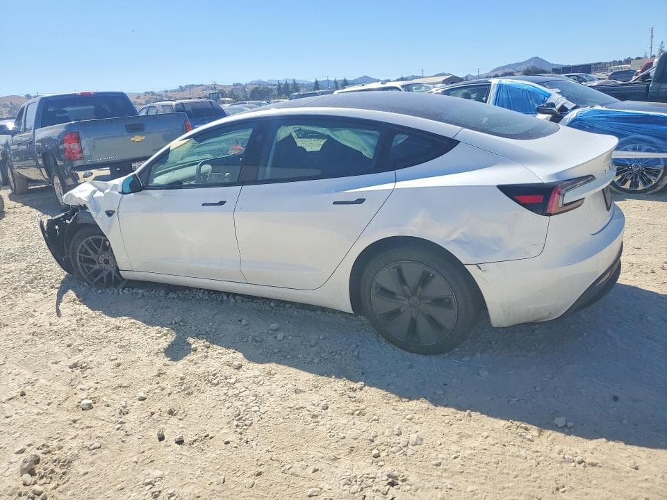 2026 TESLA MODEL 3 2