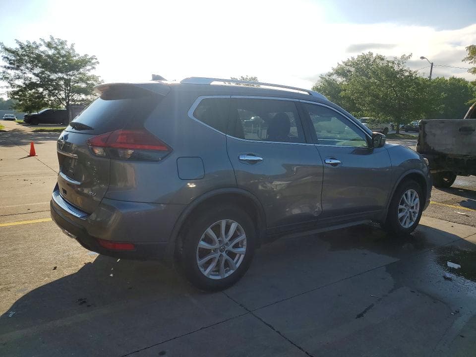 2017 NISSAN ROGUE SV 3